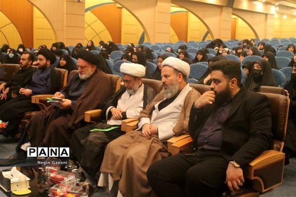 برگزاری همایش دختران مکتبی در قم