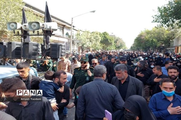 تشییع و تدفین دو شهید جوان امنیت در شیراز