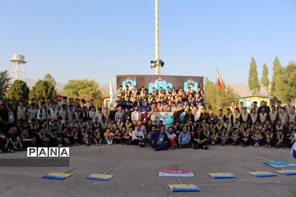 نشست صمیمی قائم مقام معاون وزیر در سازمان دانش‌آموزی با عوامل و سرپرستان اردوی قطبی دماوند