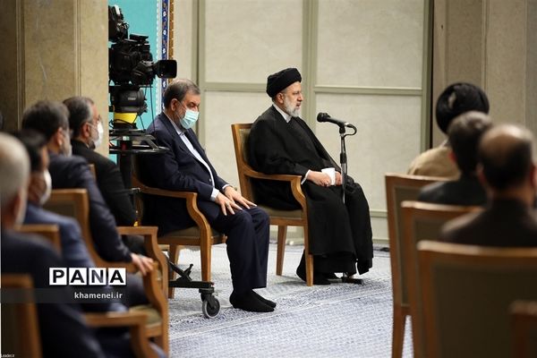 دیدار رئیس‌جمهوری و اعضاء هیئت دولت با رهبر معظم انقلاب اسلامی
