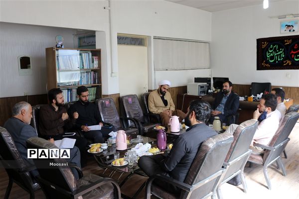 اولین جلسه کارگروه اندیشه‌‌ورز سازمان دانش‌آموزی استان خراسان رضوی