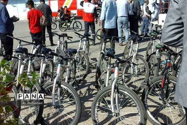 همایش بزرگ دوچرخه‌سواری در شهرستان قرچک
