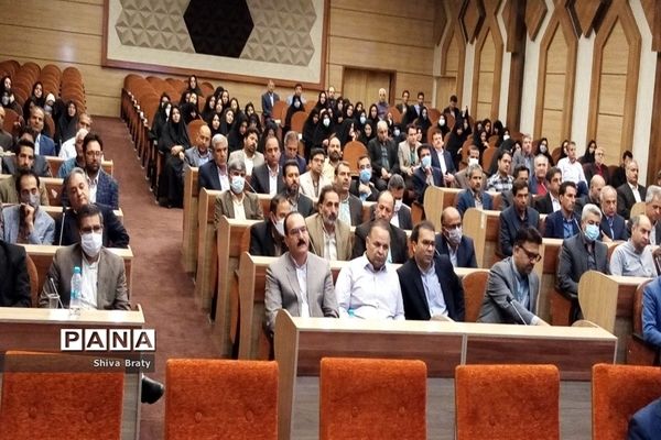 نشست مشترک مدیران مدارس با فرماندار و اعضای شورای اداری کاشمر