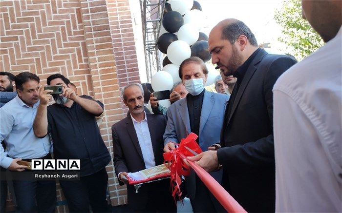 نمایشگاه دائمی شهرستان قرچک با حضور استاندار تهران رونمایی شد