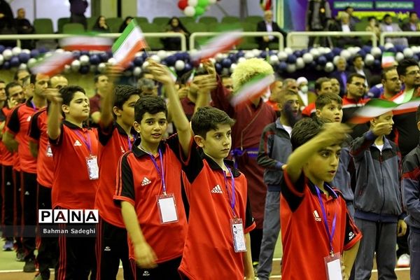 افتتاحیه  اولین جشنواره فرهنگی ورزشی دانش‌آموزان ابتدایی سراسر کشور در بخش پدر و پسر