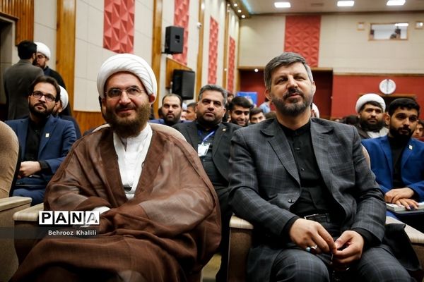 چهاردهمین کنگره اتحادیه انجمن‌های اسلامی دانش‌آموزان