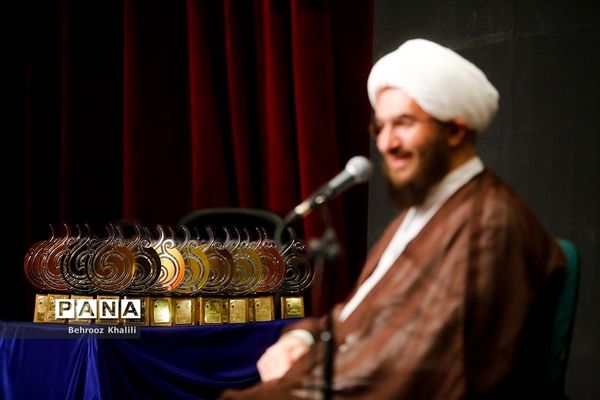 چهاردهمین کنگره اتحادیه انجمن‌های اسلامی دانش‌آموزان