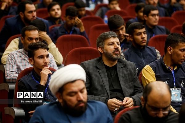 چهاردهمین کنگره اتحادیه انجمن‌های اسلامی دانش‌آموزان