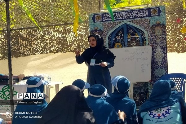 حضور دانش‌آموزان دختر از استان‌های مختلف کشور در اردوی قطبی اردوگاه دماوند