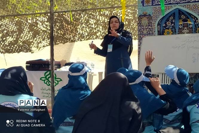 حضور دانشآموزان دختر از استانهای مختلف کشور در اردوی قطبی اردوگاه دماوند