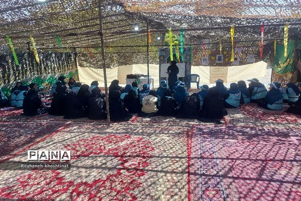 آموزش مهارت‌های اجتماعی به دانش‌آموزان در اردوی قطبی دختران