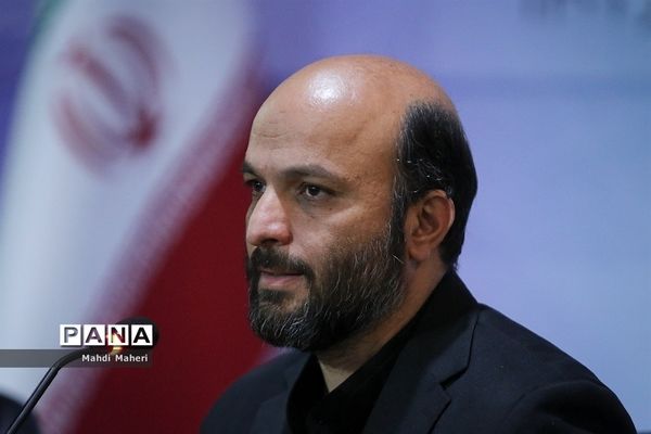 نشست خبری توزیع نوشت‌افزار ایرانی - اسلامی