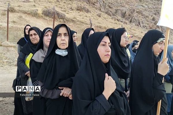 دومین روز حضور دانش‌آموزان خوزستانی در اردوی قطبی لرستان