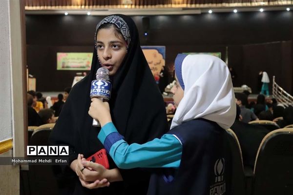 آیین اعطای گواهینامه قرآنی در آباده