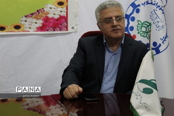 دیدار رئیس سازمان دانش‌آموزی استان مازندران با مجمع خیرین حامی دانش‌آموزان بازمانده از تحصیل