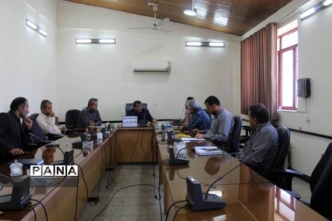 جلسه برنامهریزی گرامیداشت هفته دفاع مقدس در محمودآباد
