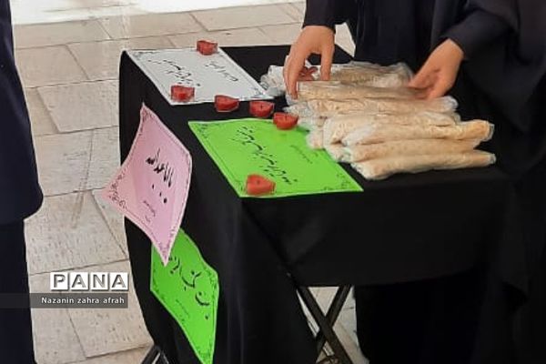 حرکت نمادین دانش‌آموزان رودهن از پیاده‌روی اربعین