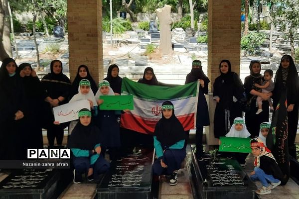 حرکت نمادین دانش‌آموزان رودهن از پیاده‌روی اربعین