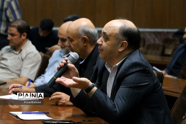 نشست خبری مدیرکل فرهنگ و ارشاد اسلامی آذربایجان شرقی