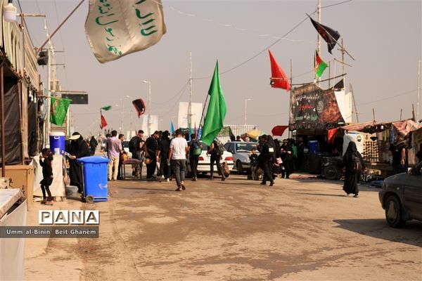 شور عاشقان حسینی در خدمت به زائران اربعین در مرز شلمچه