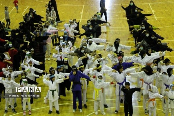 همایش بزرگ دختران فاطمی هرمزگان به مناسبت اربعین حسینی