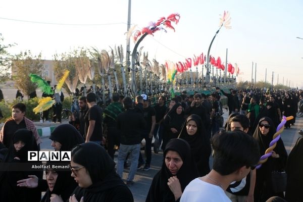 راهپیمایی عاشقان سیدالشهدا(ع) به‌مناسبت روز اربعین در قم-2