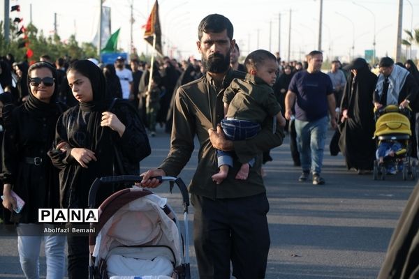 راهپیمایی عاشقان سیدالشهدا(ع) به‌مناسبت روز اربعین در قم-2