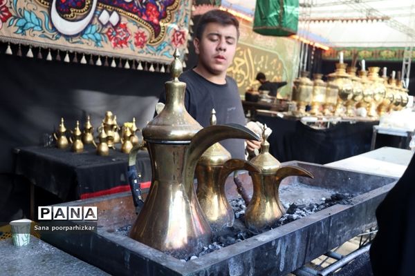 پیاده‌روی جاماندگان اربعین و برپایی موکب فرزندان حاج قاسم