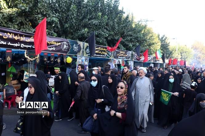 پیادهروی جاماندگان اربعین و برپایی موکب فرزندان حاج قاسم