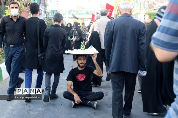 پیاده‌روی جاماندگان اربعین و برپایی موکب فرزندان حاج قاسم