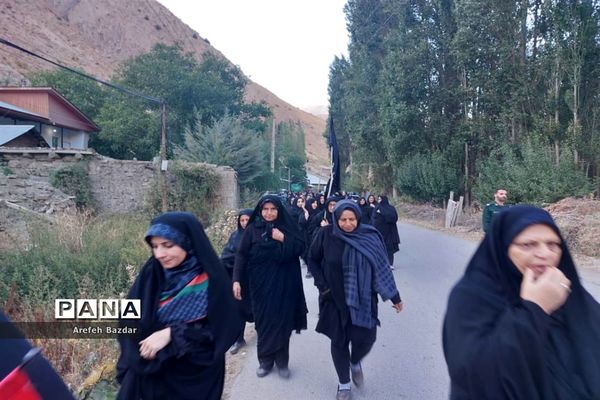 پیاده‌روی جاماندگان اربعین در بلده