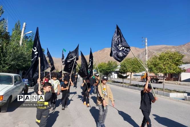 پیادهروی جاماندگان اربعین در بلده