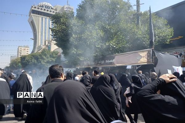 پیاده‌روی اربعین حسینی در مشهد