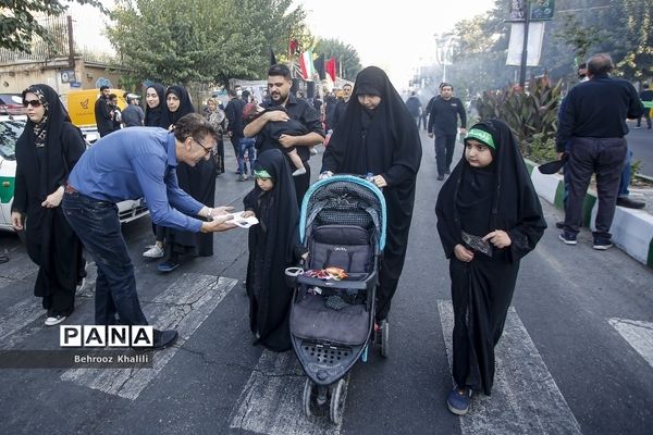 موکب فرزندان حاج قاسم در راهپیمایی اربعین حسینی-تهران