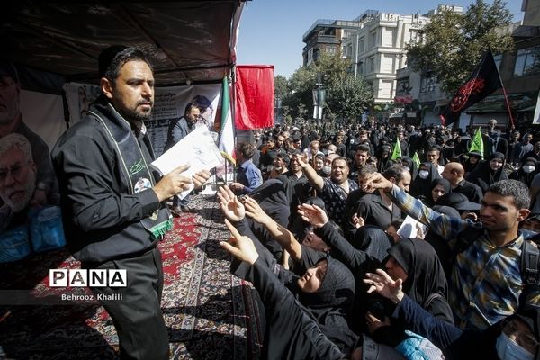 موکب فرزندان حاج قاسم در راهپیمایی اربعین حسینی-تهران