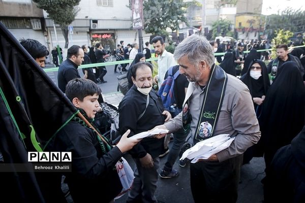 موکب فرزندان حاج قاسم در راهپیمایی اربعین حسینی-تهران