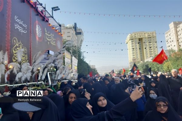 راهپیمایی اربعین حسینی در مشهد