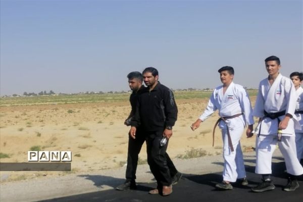 پیاده‌روی جاماندگان اربعین حسینی در شهرستان خرامه استان فارس