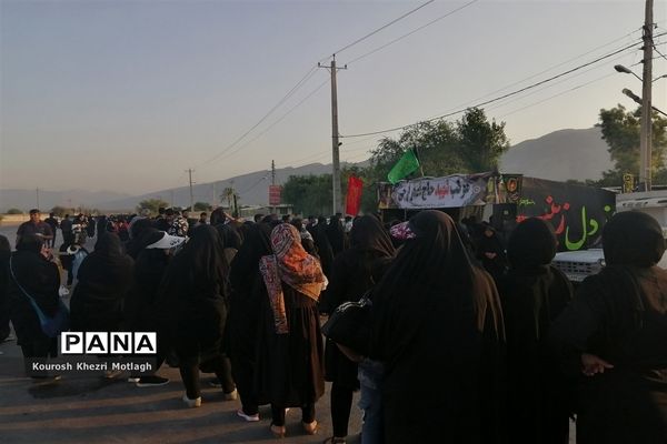 حضور پرشور مردم شهرستان کازرون در  پیاده‌روی جاماندگان اربعین حسینی