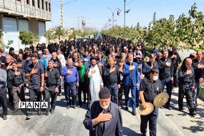 راهپیمایی اربعینی زائران سیدالشهدا(ع) در قم-3