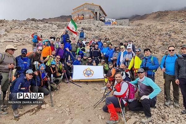 اولین صعود مشترک و بین المللی کوهنوردان ارتش‌های جهان به قله دماوند