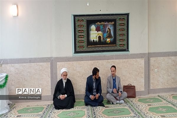 آیین غبارروبی و عطر افشانی نمازخانه دبیرستان فرزانگان قرچک