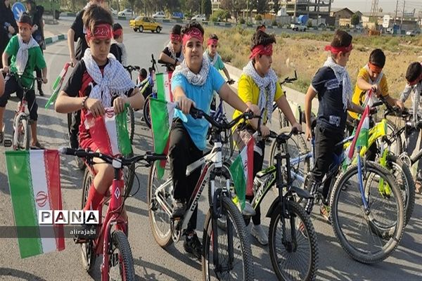 همایش دوچرخه‌سواری دانش‌آموزی به‌مناسبت هفته دفاع مقدس در منطقه کهریزک