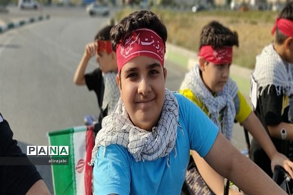 همایش دوچرخه‌سواری دانش‌آموزی به‌مناسبت هفته دفاع مقدس در منطقه کهریزک
