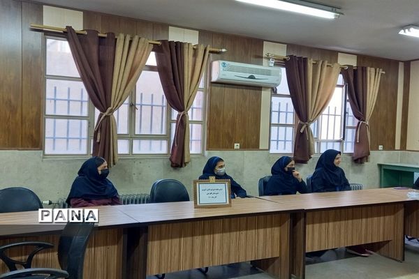 اولین جلسه هم‌اندیشی شورای دانش‌آموزی دبیرستان قلم چی