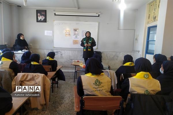بیست و چهارمین مانور سراسری زلزله و ایمنی مدارس در آموزشگاه مختارنامه یک