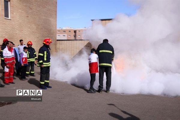بیست و چهارمین مانور زلزله و ایمنی مدارس در شهرضا