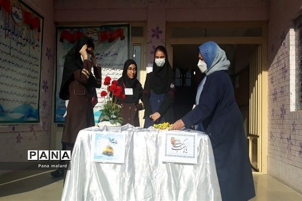 برگزاری جشن ولادت حضرت زینب (س) در آموزشگاه‌های ملارد