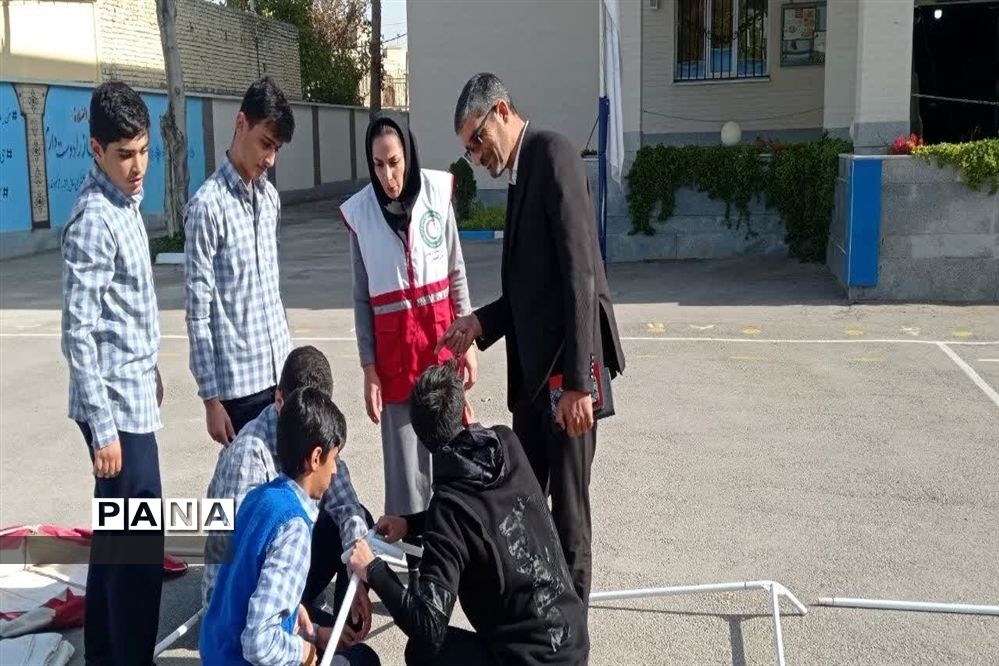 جلسه هماهنگی و برنامه‌ریزی بیست و چهارمین مانور سراسری زلزله و ایمنی در استان اصفهان