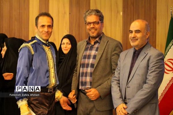 آیین تجلیل از دانش‌آموزان برتر جشنواره‌های حوزه پرورشی و آموزشی سال تحصیلی ۱۴۰۰-۱۴۰۱